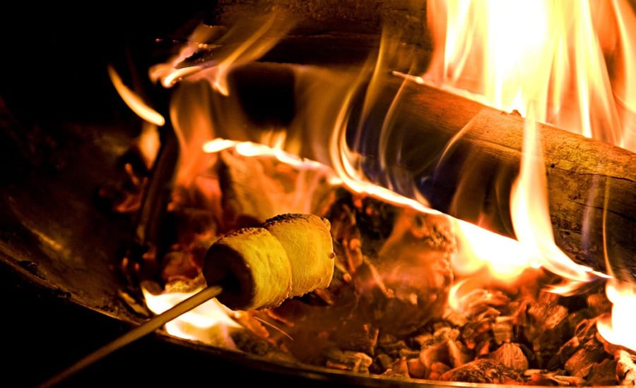 fire-feature-roasting-smores